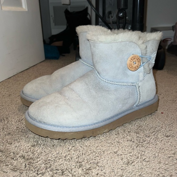 UGG- Women’s Mini Bailey Button Boot. Color: Zen Blue. Size - Women’s 8. - Picture 2 of 5